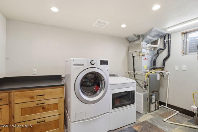 1525 W Miles AVE, Hayden, ID 83835