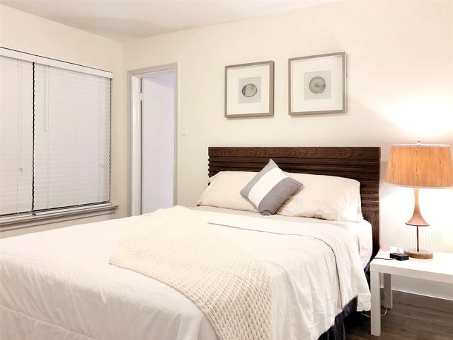 10807 Marsh Lane, Dallas, TX 75229