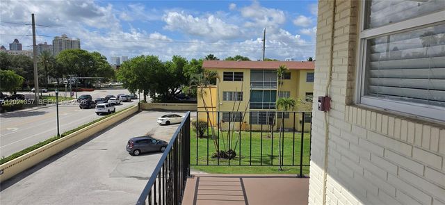 20201 NE 29th Ct D336, Aventura, FL 33180