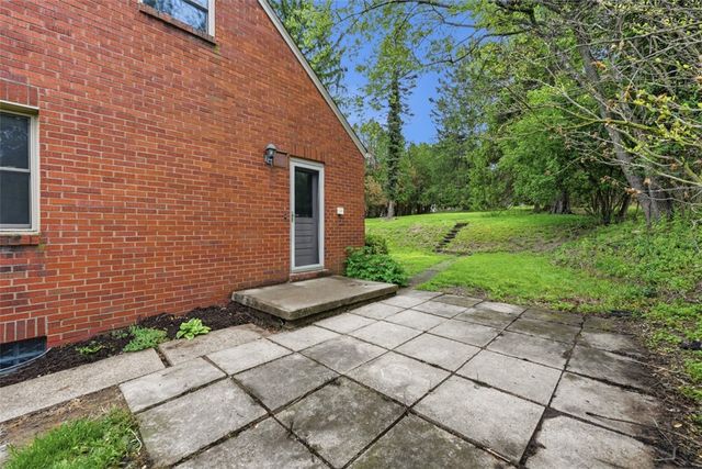 131 Manor Rd, Pine Twp, PA 15090