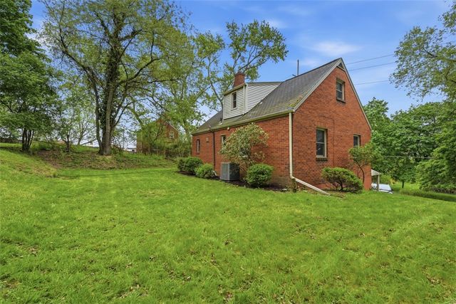 131 Manor Rd, Pine Twp, PA 15090