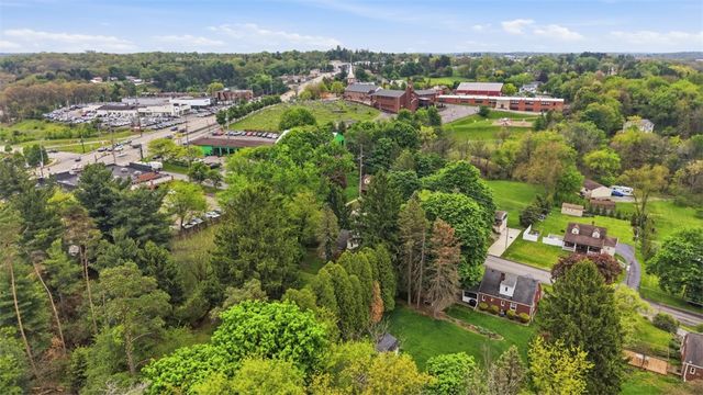 131 Manor Rd, Pine Twp, PA 15090