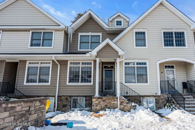 14 Natures Way, Lakewood, NJ 08701