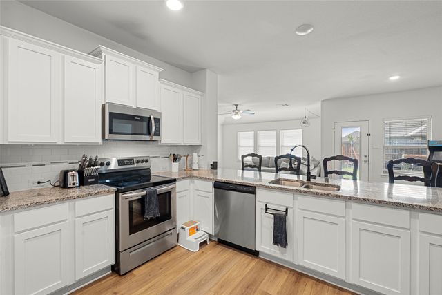 117 Cross Creek Way, Royse City, TX 75189