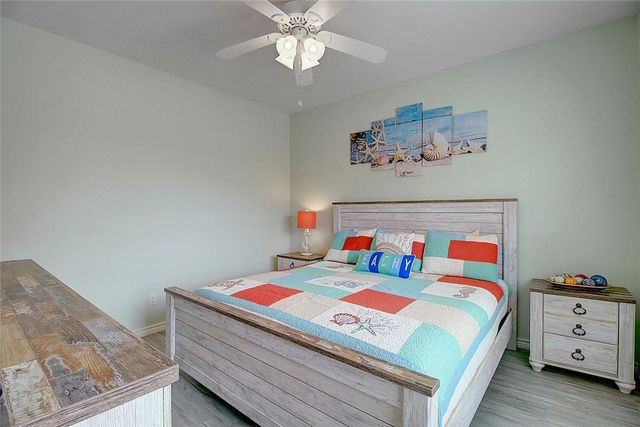 1813 S 11th St 606, Port Aransas, TX 78373