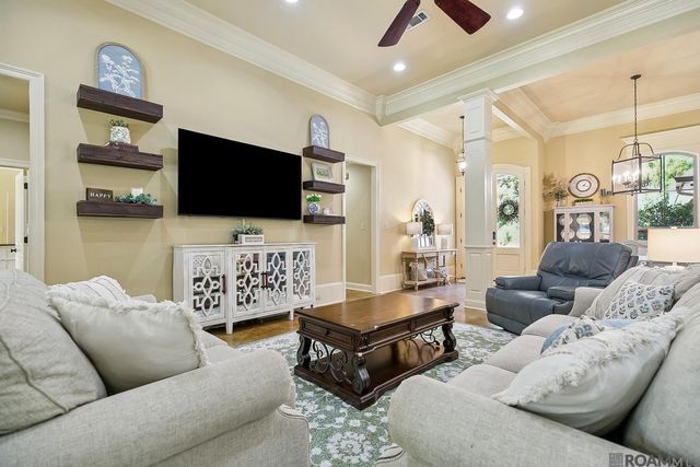 20718 Madison Ave, Livingston, LA 70754