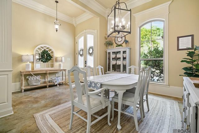 20718 Madison Ave, Livingston, LA 70754