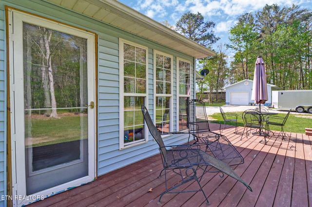 220 Old Gatewood Ford Rd, Jamestown, TN 38556
