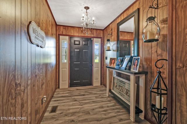 220 Old Gatewood Ford Rd, Jamestown, TN 38556