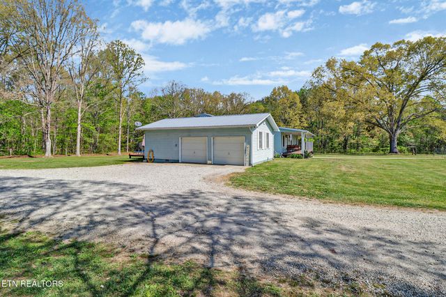 220 Old Gatewood Ford Rd, Jamestown, TN 38556