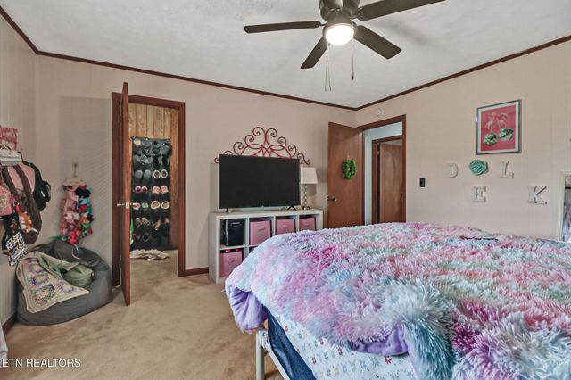 220 Old Gatewood Ford Rd, Jamestown, TN 38556