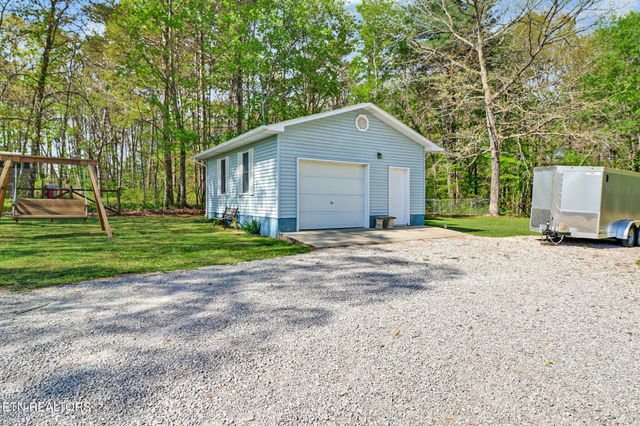 220 Old Gatewood Ford Rd, Jamestown, TN 38556