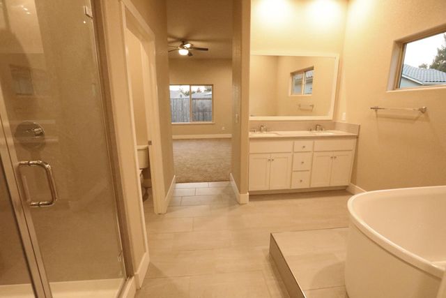 1241 Heavenly Cir, Stockton, CA 95209