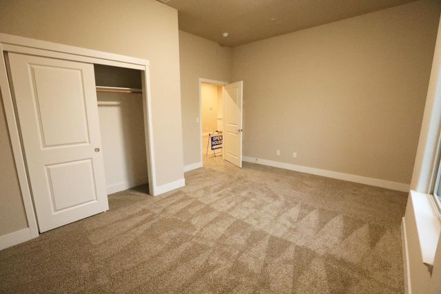 1241 Heavenly Cir, Stockton, CA 95209