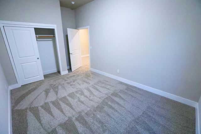 1241 Heavenly Cir, Stockton, CA 95209