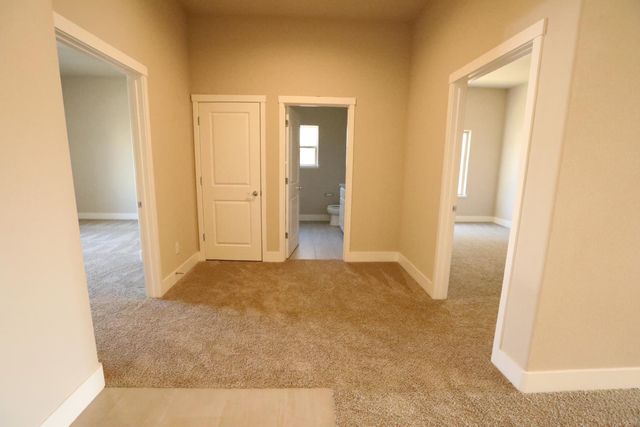 1241 Heavenly Cir, Stockton, CA 95209