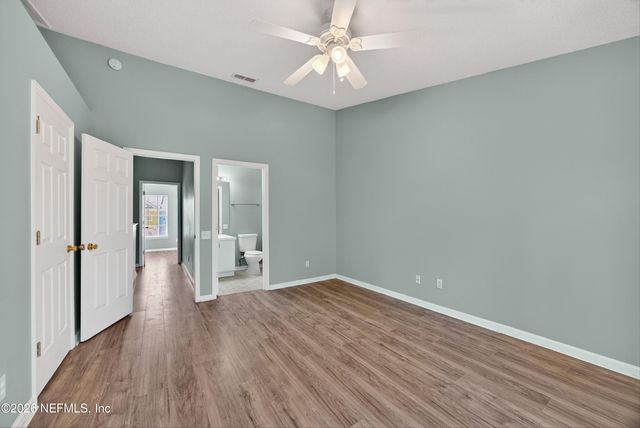 12311 KENSINGTON LAKES Drive 1106, Jacksonville, FL 32246