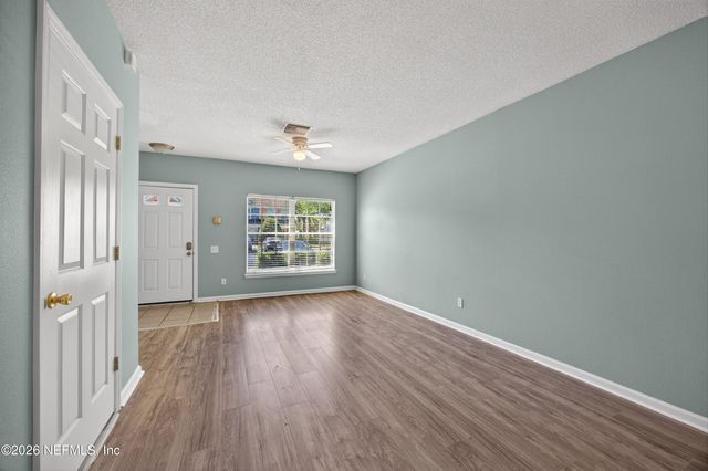 12311 KENSINGTON LAKES Drive 1106, Jacksonville, FL 32246