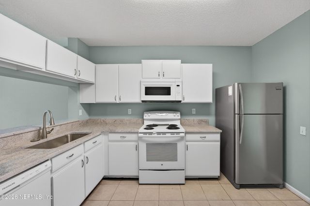 12311 KENSINGTON LAKES Drive 1106, Jacksonville, FL 32246