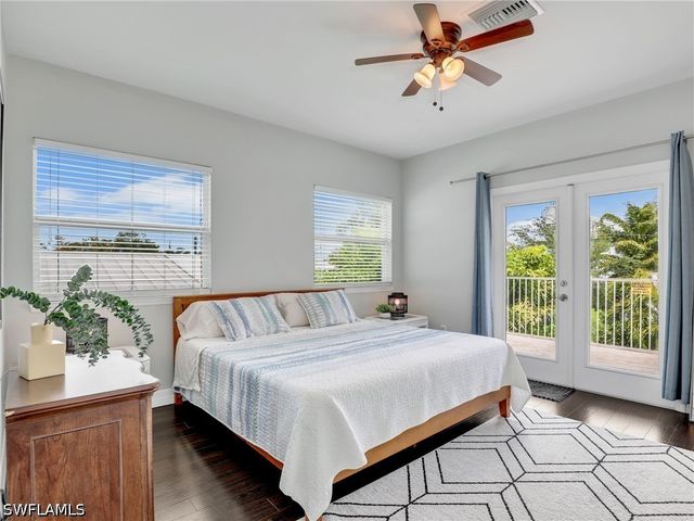 3037 Lunar ST, Naples, FL 34112