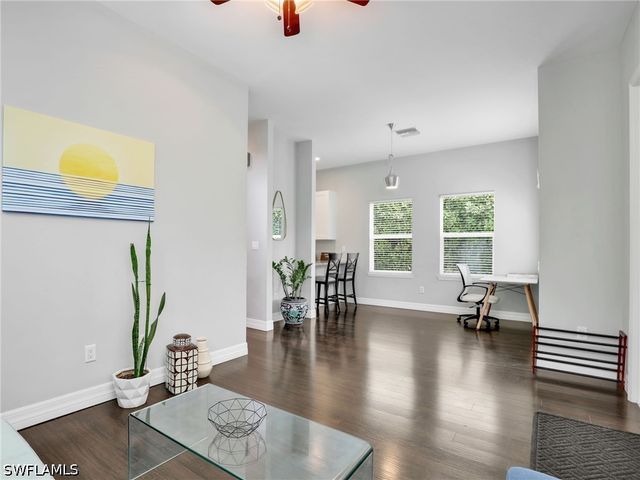 3037 Lunar ST, Naples, FL 34112