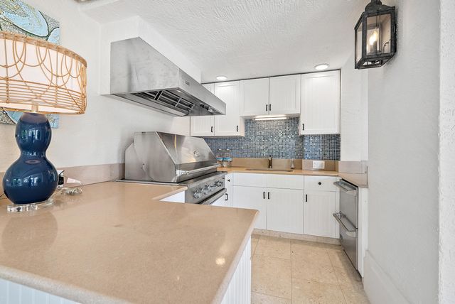 410 Old Towne Lane, Juno Beach, FL 33408