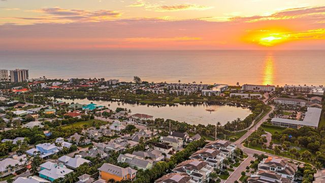 410 Old Towne Lane, Juno Beach, FL 33408