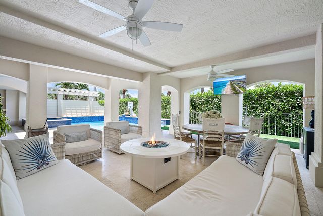 410 Old Towne Lane, Juno Beach, FL 33408