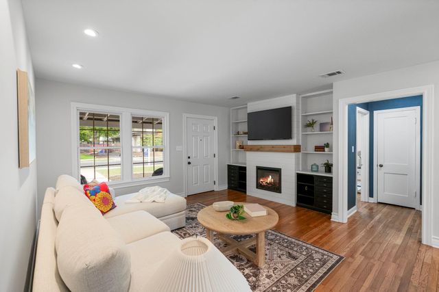 1215 PAYNE Ave, Austin, TX 78757