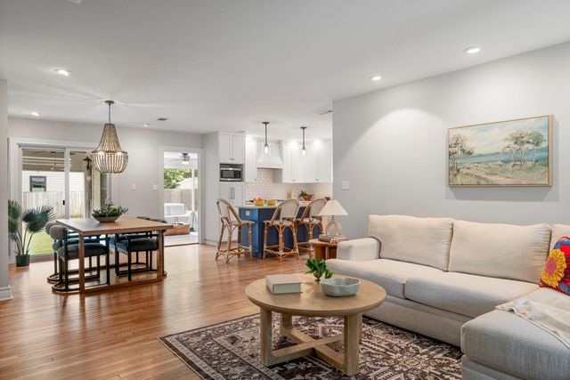 1215 PAYNE Ave, Austin, TX 78757