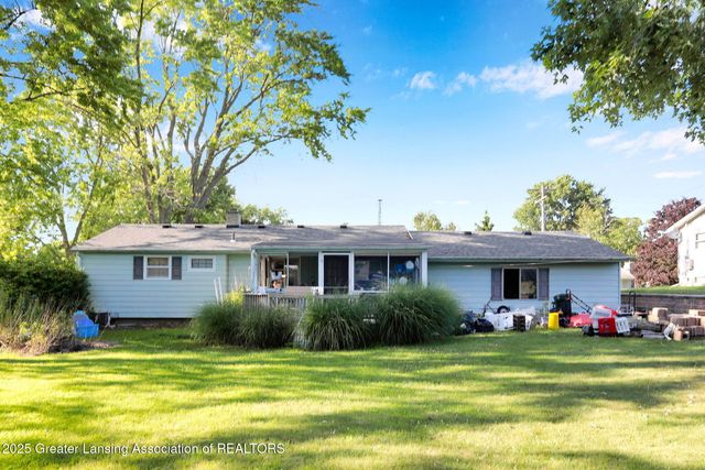 1661 Theresa Avenue, Dewitt, MI 48820