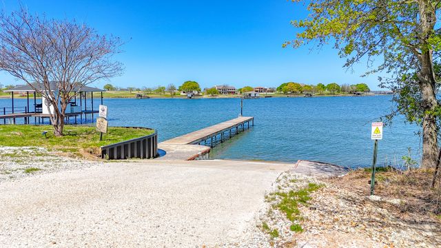 Lot 75 Moonlight Bay Court, Streetman, TX 75859