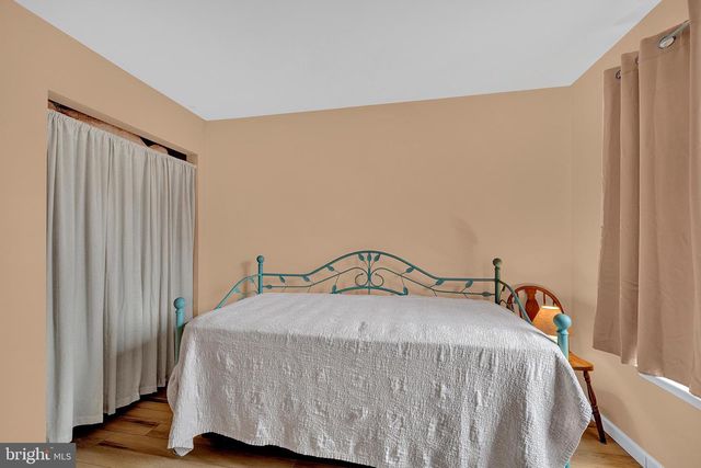 335 SILVIA ST, Ewing, NJ 08628