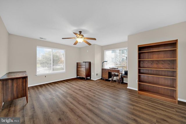 335 SILVIA ST, Ewing, NJ 08628