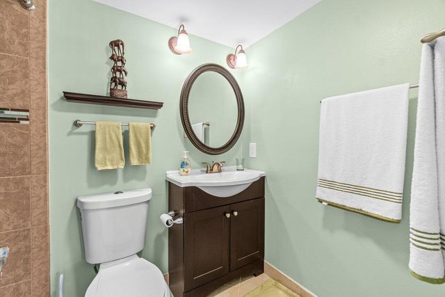 68 Suffolk B 68, Boca Raton, FL 33434