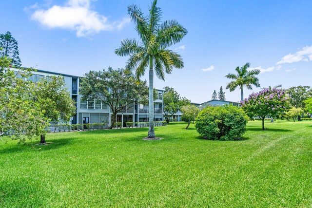 68 Suffolk B 68, Boca Raton, FL 33434