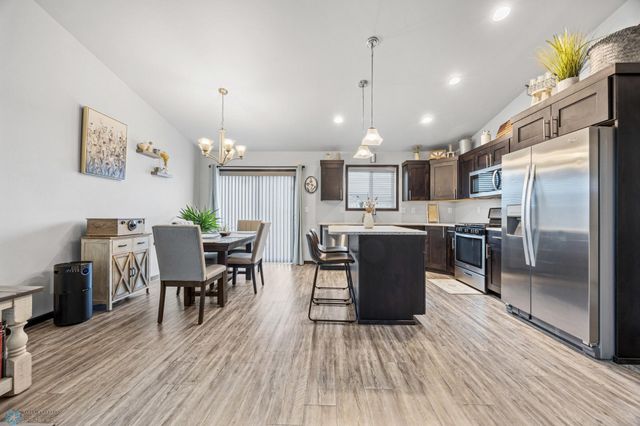 6093 63rd Avenue S, Fargo, ND 58104