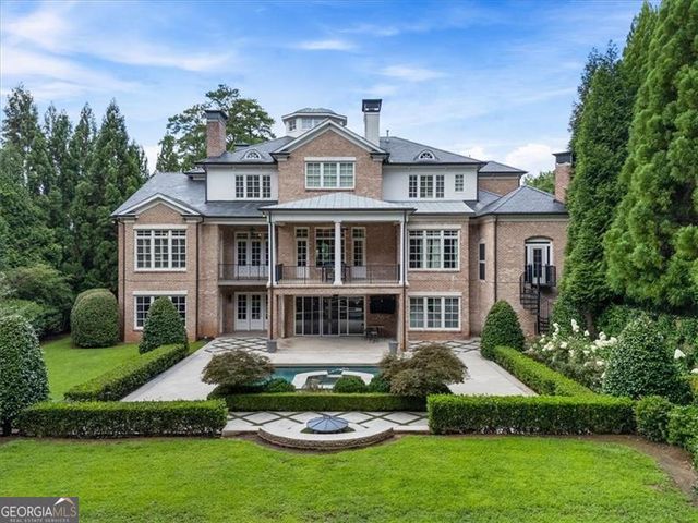 3225 W Paces Park Court NW, Atlanta, GA 30327