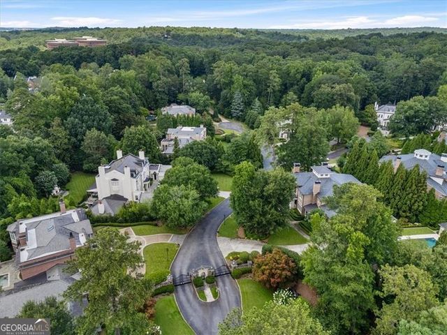 3225 W Paces Park Court NW, Atlanta, GA 30327