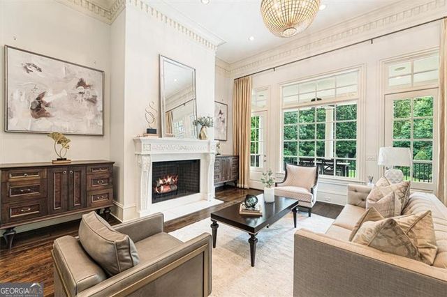 3225 W Paces Park Court NW, Atlanta, GA 30327