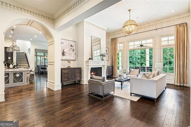 3225 W Paces Park Court NW, Atlanta, GA 30327