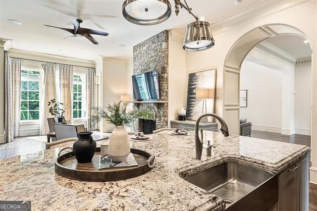 3225 W Paces Park Court NW, Atlanta, GA 30327