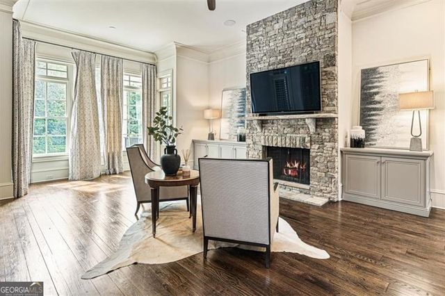 3225 W Paces Park Court NW, Atlanta, GA 30327