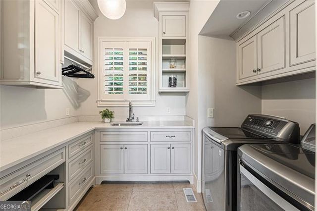 3225 W Paces Park Court NW, Atlanta, GA 30327