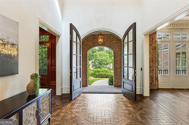 3225 W Paces Park Court NW, Atlanta, GA 30327