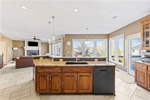 20179 W 108th Terrace, Olathe, KS 66061