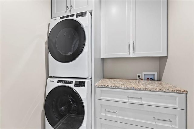 20179 W 108th Terrace, Olathe, KS 66061