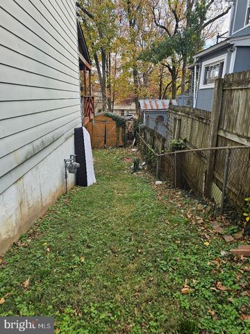 5919 CROWN ST, Capitol Heights, MD 20743