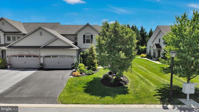 818 BRIAR EDGE CT, Lebanon, PA 17046