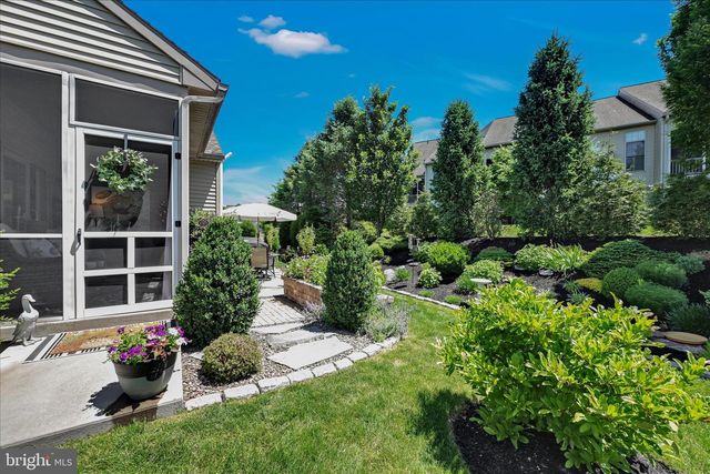 818 BRIAR EDGE CT, Lebanon, PA 17046